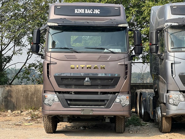 Xe đầu kéo Howo 440HP