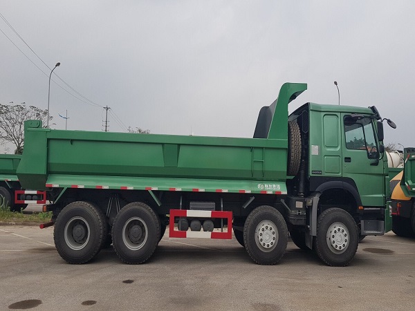 Bán xe ben howo 4 chân mới